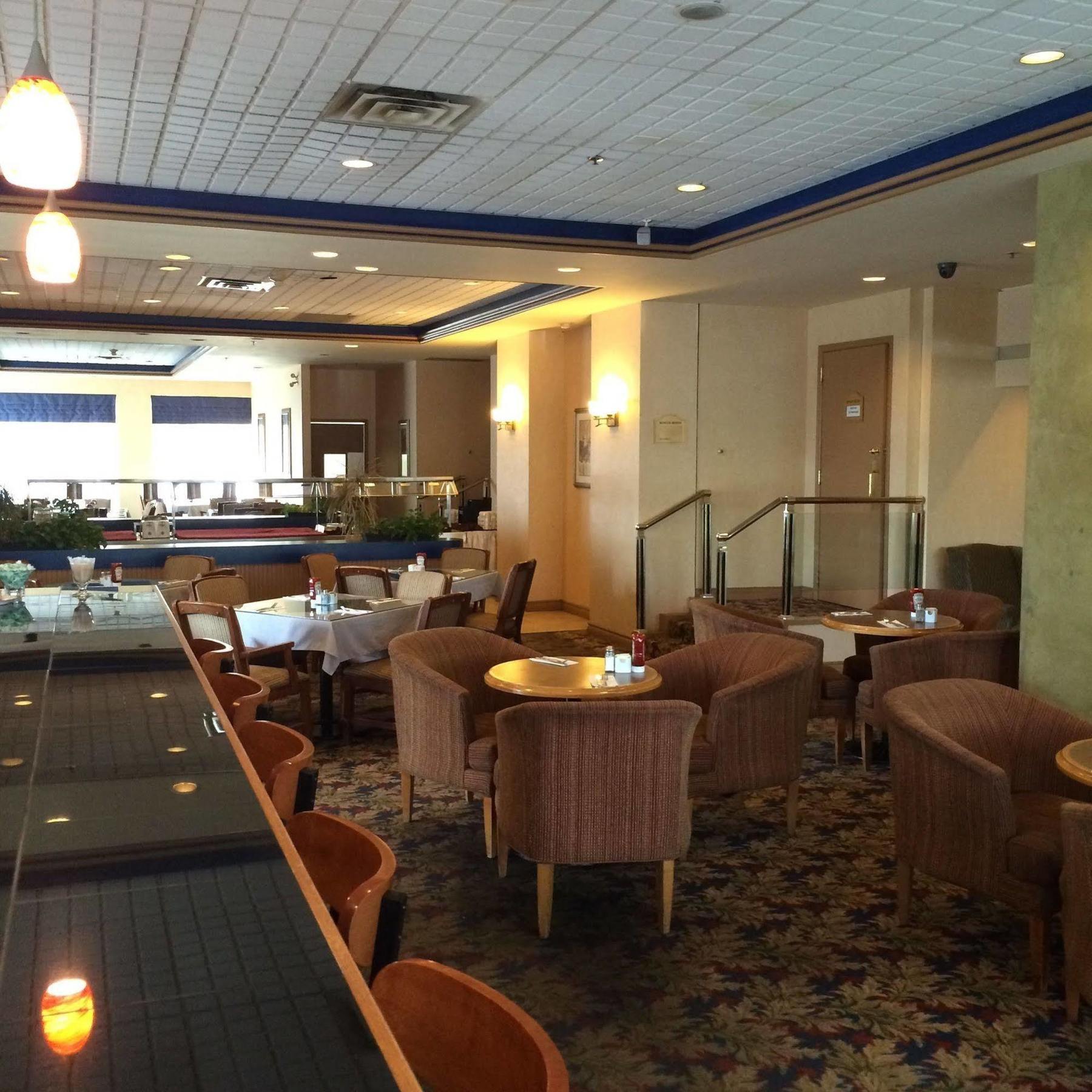 Four Points By Sheraton Toronto Airport East Exterior photo
